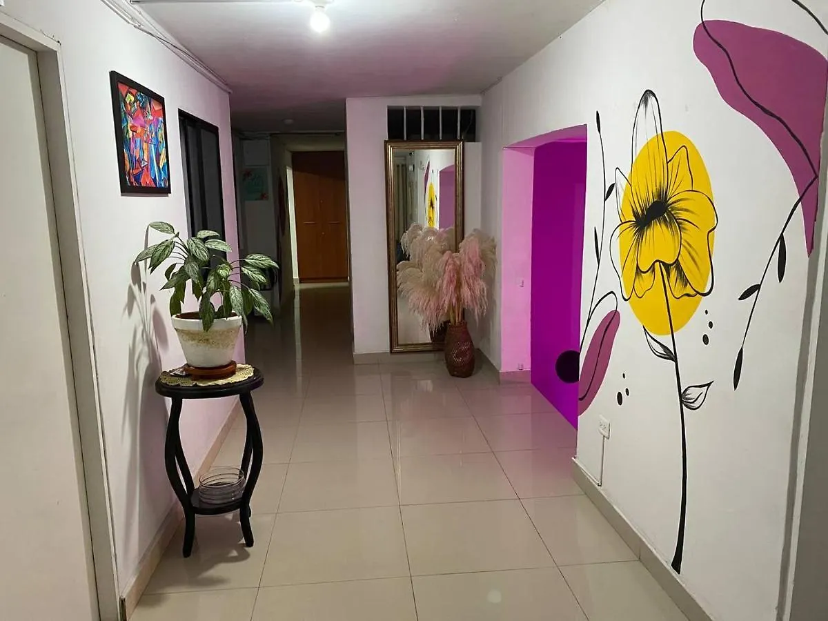 Hostal Laureles Casa Linda Medellin